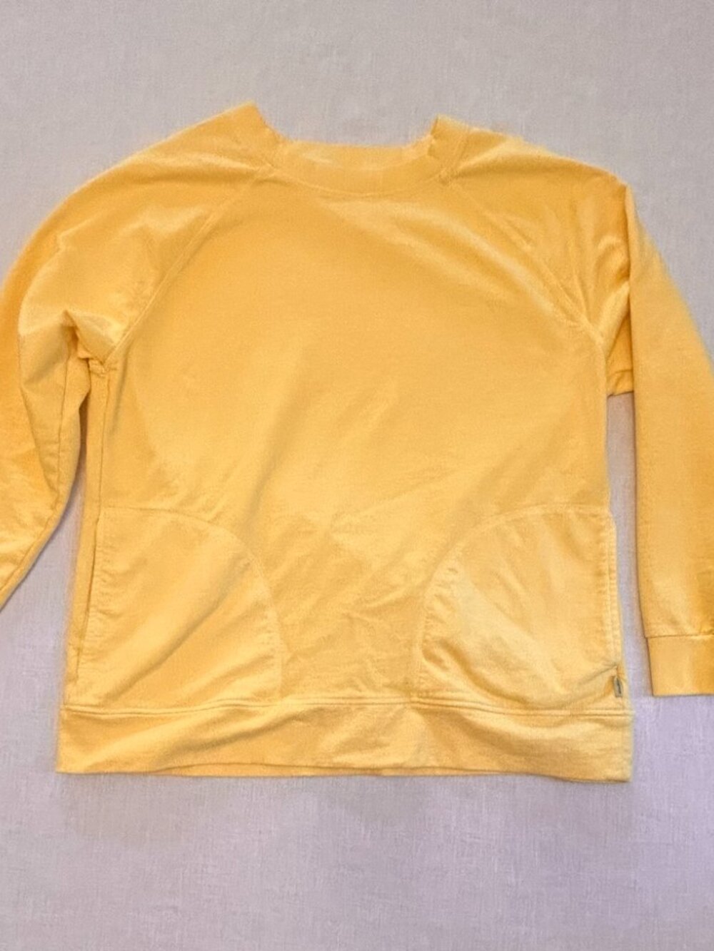 Eddie Bauer yellow sweatshirt women's M, oversized, pockets, excellent condition